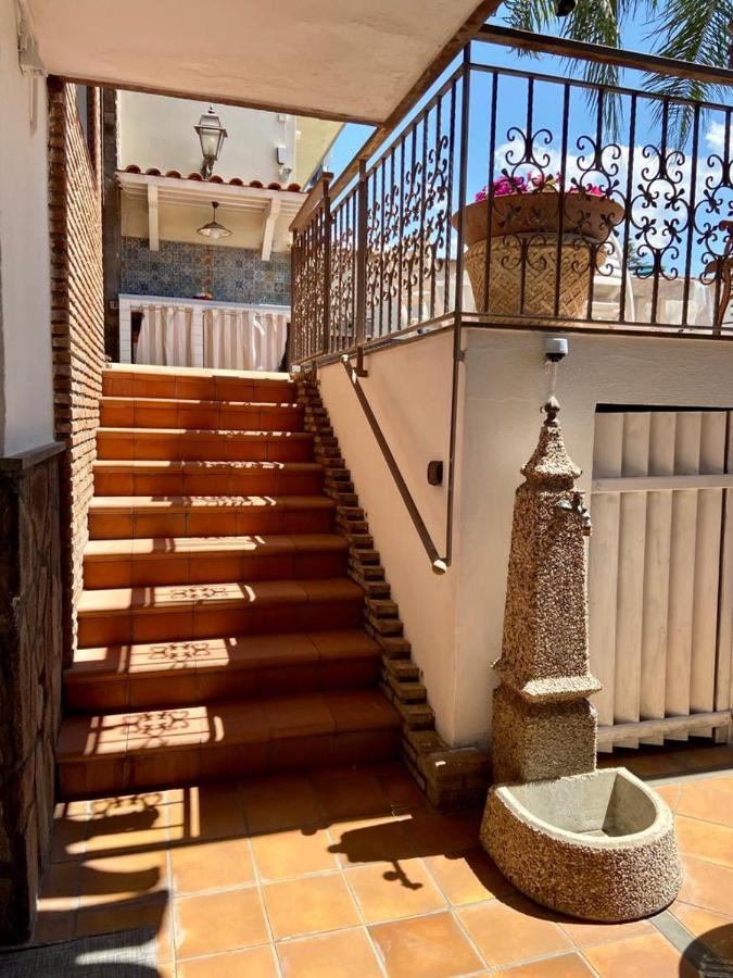 Sofi House-Appartamento In Villa Con Piscina Scafati Zewnętrze zdjęcie
