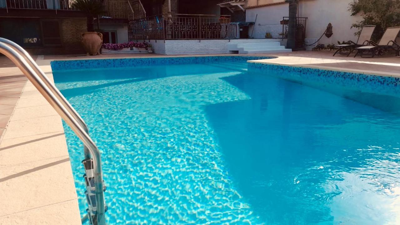 Sofi House-Appartamento In Villa Con Piscina Scafati Zewnętrze zdjęcie